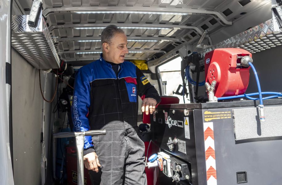 Soccorso stradale a fornovo di taro parma di abelli gomme